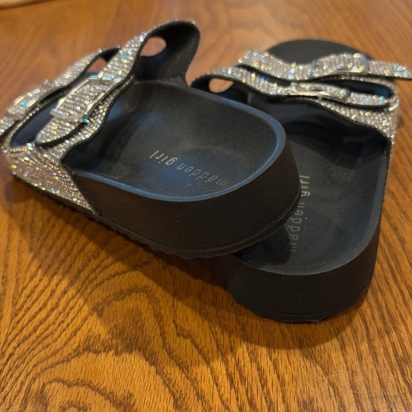 Madden Girl Black Slide Sandals, rhinestone straps, good condition, size 8.5-9 - Picture 4 of 7